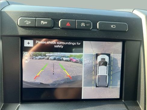 Used 2017 Ford F150 Raptor w/ Equipment Group 802A Luxury AWD/4WD image 26