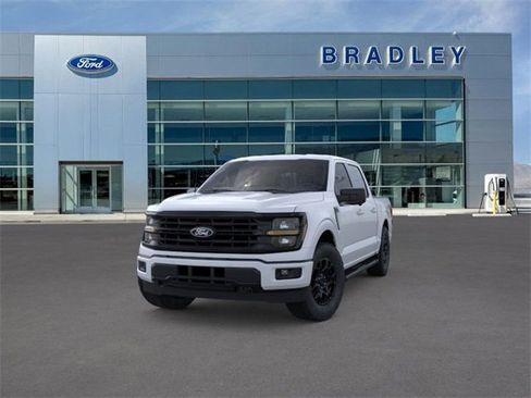 New 2025 Ford F150 XLT w/ Equipment Group 302A MID image 2