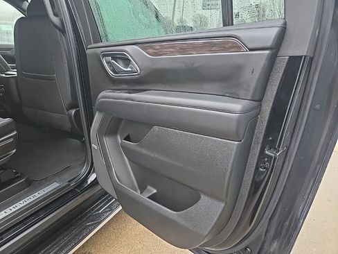 Used 2024 Chevrolet Suburban LT image 72