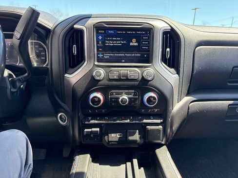 Used 2021 GMC Sierra 2500 Denali w/ Denali Ultimate Package AWD/4WD image 11