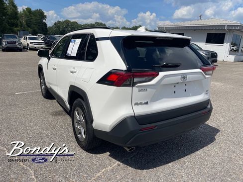 Used 2025 Toyota RAV4 XLE w/ Convenience Package AWD/4WD image 12