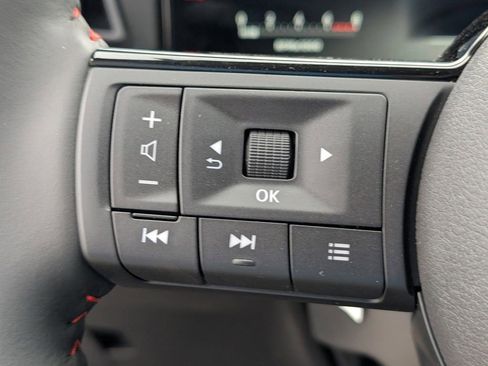 New 2026 Nissan Kicks SR FWD image 18