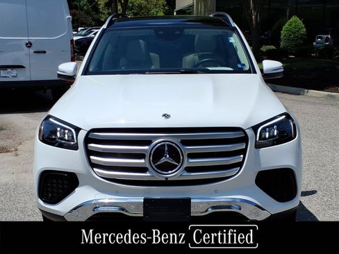 Used 2026 Mercedes-Benz GLS 450 4MATIC image 2