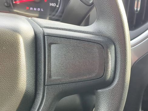 Used 2025 Chevrolet Silverado 2500 Custom w/ Custom Value Package image 18