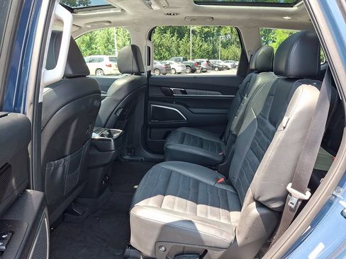 Used 2024 Kia Telluride SX Prestige AWD/4WD image 10