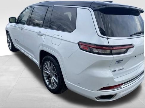 Used 2022 Jeep Grand Cherokee L Summit w/ Advanced Protech Group IV image 7