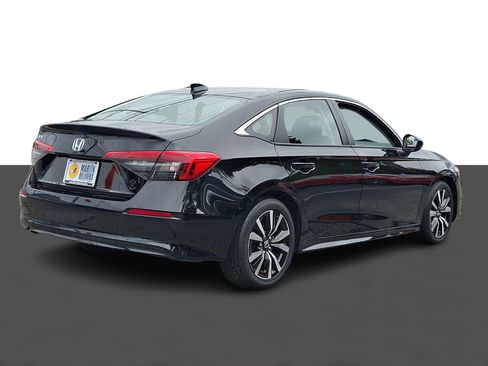 Certified 2024 Honda Civic EX image 7