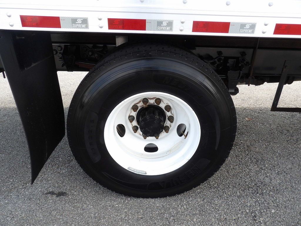 Used 2017 Ford F650 2WD Regular Cab Super Duty image 40