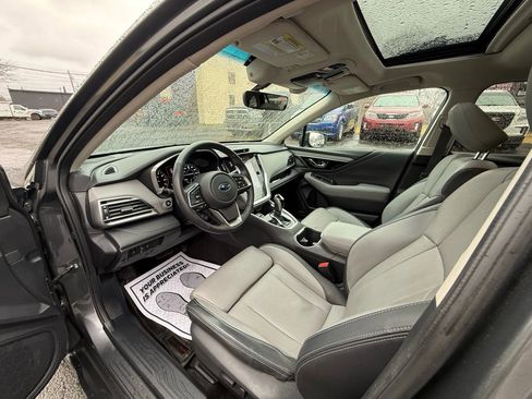 Used 2021 Subaru Outback Limited image 11