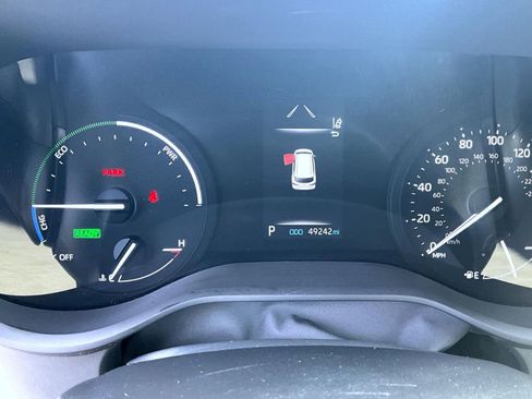 Used 2024 Toyota Sienna LE image 15