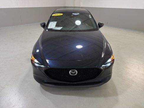 Used 2019 MAZDA MAZDA3 Hatchback FWD image 3
