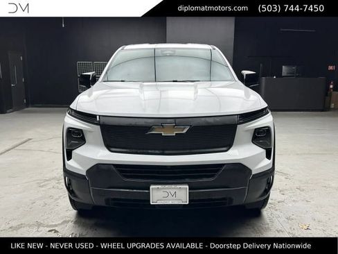 Used 2024 Chevrolet Silverado EV W/T AWD/4WD image 11