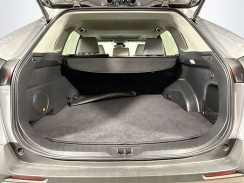 Used 2024 Toyota RAV4 Limited image 28