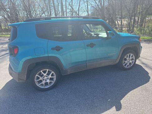 Used 2021 Jeep Renegade Latitude w/ Convenience Group image 5