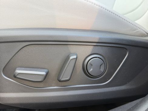 Used 2025 Hyundai Tucson Blue image 14