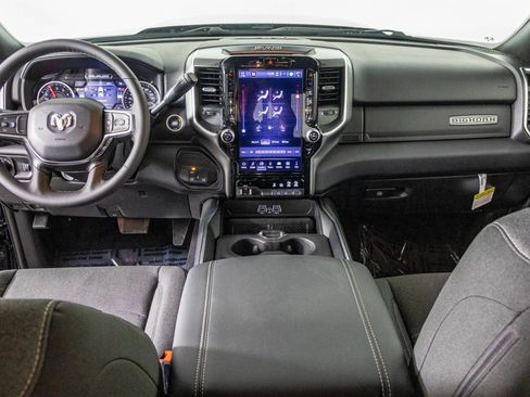 New 2027 RAM 2500 Big Horn AWD/4WD image 23