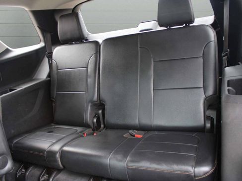 Used 2019 Chevrolet Traverse LT AWD/4WD image 19