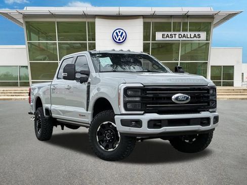 Used 2025 Ford F350 Platinum w/ Tremor Off-Road Package AWD/4WD image 1
