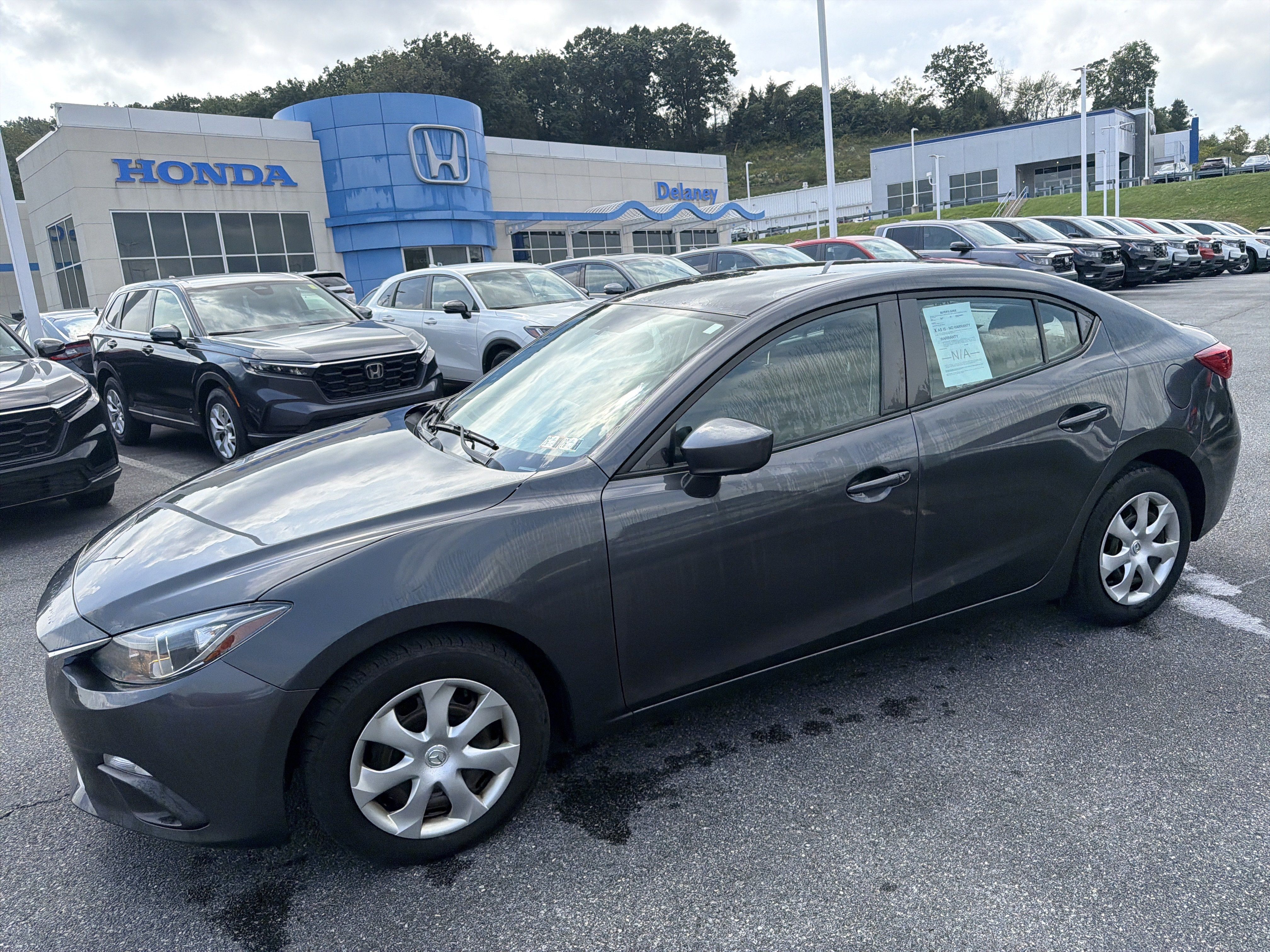Used 2016 MAZDA MAZDA3 i Sport FWD image 12