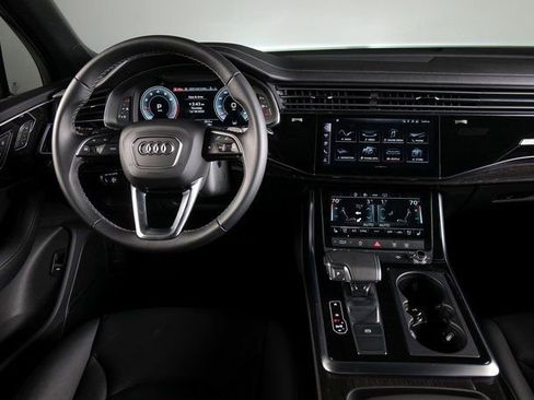 Used 2025 Audi Q7 2.0T Premium Plus w/ Premium Plus Package image 13