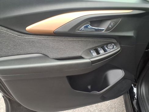 Used 2023 Chevrolet TrailBlazer ACTIV w/ Convenience Package image 13