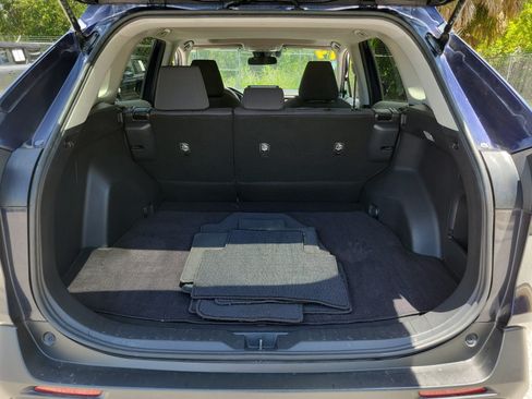 Used 2019 Toyota RAV4 XLE w/ Carpet Mat Package AWD/4WD image 30