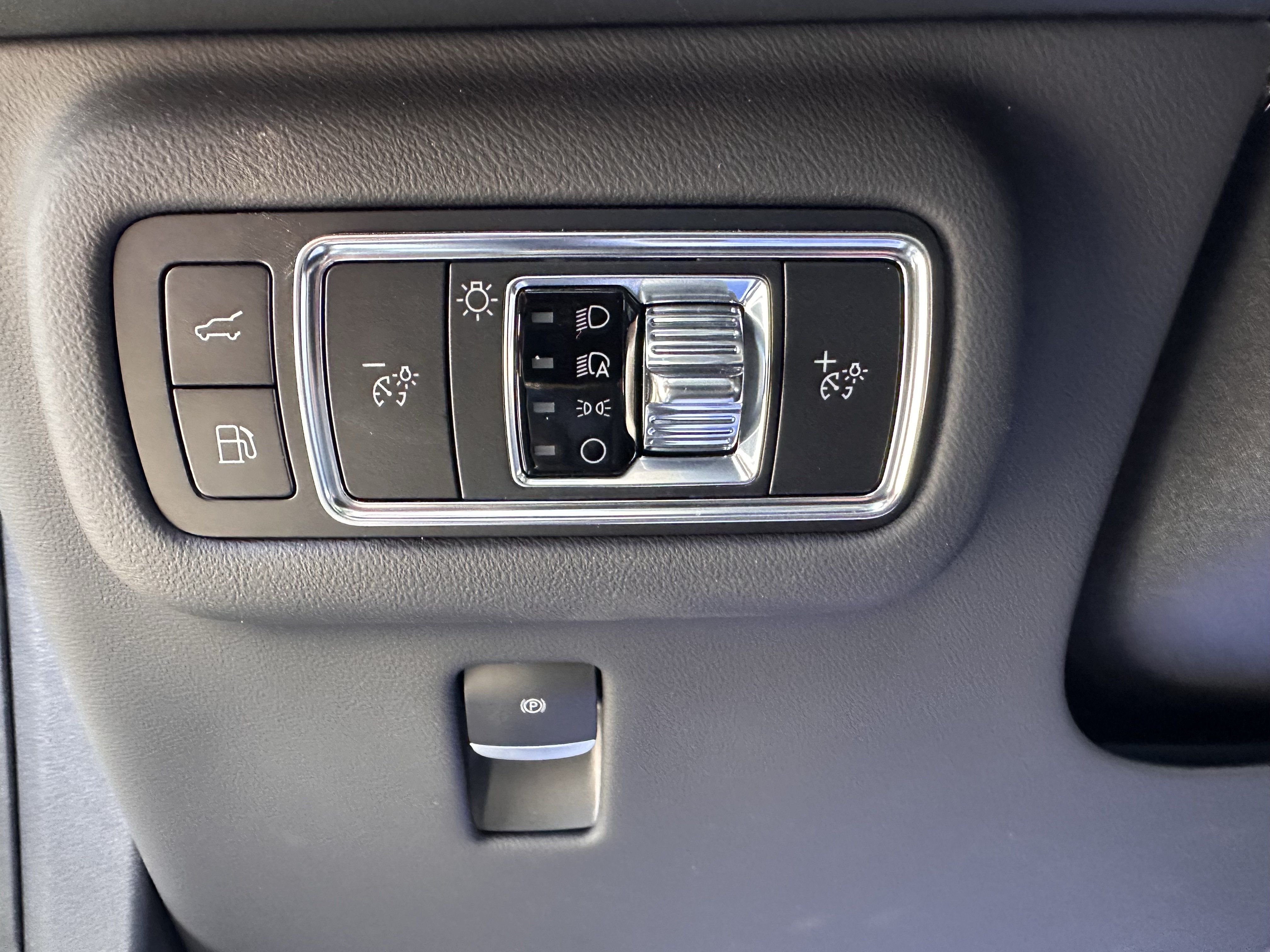 Used 2026 Lincoln Nautilus Reserve AWD/4WD image 5