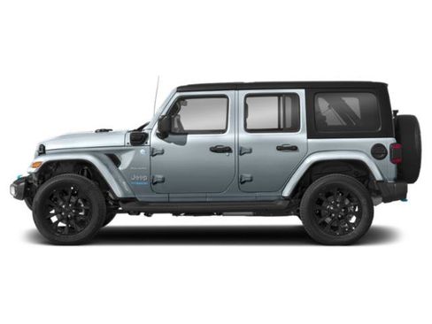 Used 2023 Jeep Wrangler Unlimited Sahara w/ Cold Weather Group AWD/4WD image 2