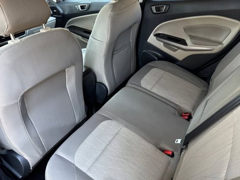Used 2020 Ford EcoSport SE w/ SE Convenience Package image 11
