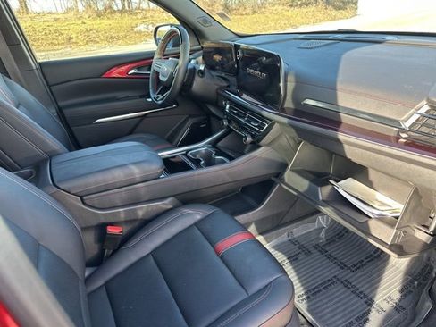 Used 2024 Chevrolet Traverse RS w/ LPO, Floor Liner Package image 40