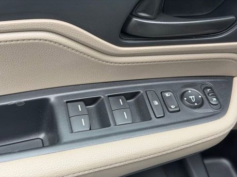 Used 2023 Honda Odyssey EX-L image 22