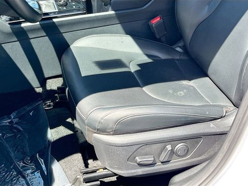 Certified 2025 Kia Sportage EX FWD image 13