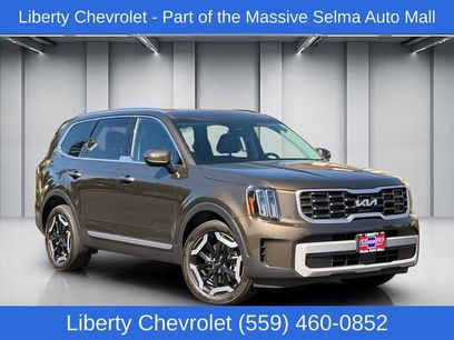 Used 2024 Kia Telluride S w/ S Sunroof Package