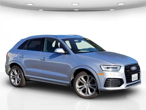 Used 2017 Audi Q3 2.0T Prestige w/ Prestige Package AWD/4WD image 2