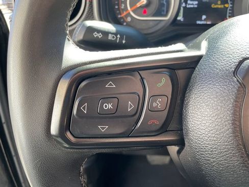 Used 2025 Jeep Wrangler Unlimited Rubicon w/ Steel Bumper Group AWD/4WD image 28