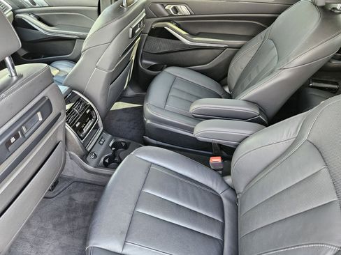 Used 2019 BMW X7 xDrive40i image 31