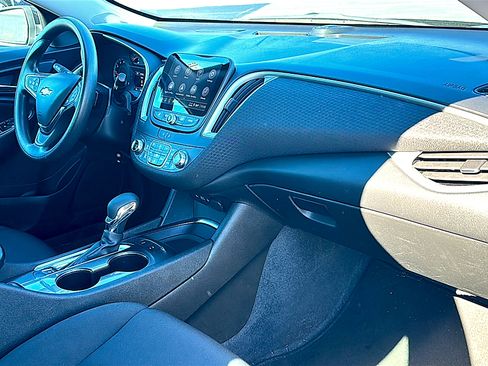 Used 2024 Chevrolet Malibu LT image 22