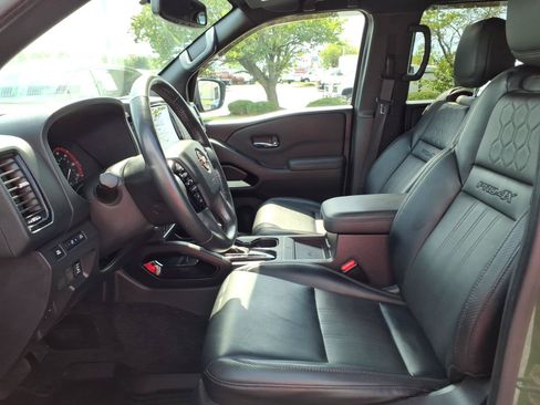 Used 2022 Nissan Frontier PRO-4X w/ Pro-4X Premium Package AWD/4WD image 24