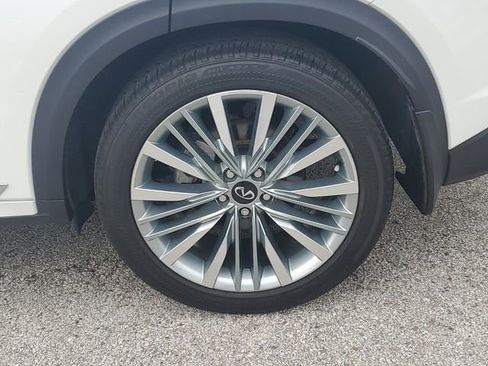 Used 2023 INFINITI QX50 Sensory w/ Accent Package image 6