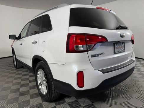Used 2015 Kia Sorento LX FWD image 23