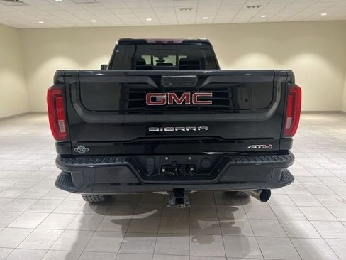 Used 2020 GMC Sierra 2500 AT4 w/ AT4 Premium Package image 4