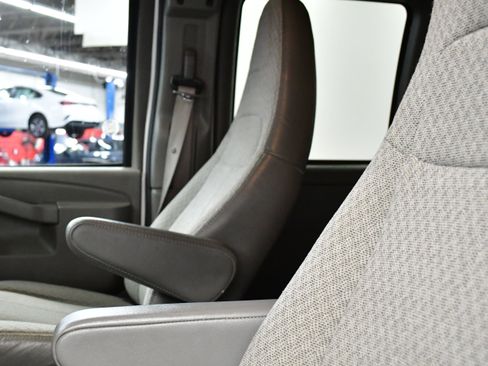 Used 2023 Chevrolet Express 3500 LS image 15