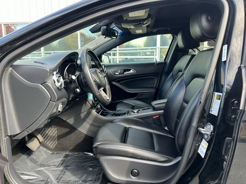 Used 2018 Mercedes-Benz GLA 250 image 11