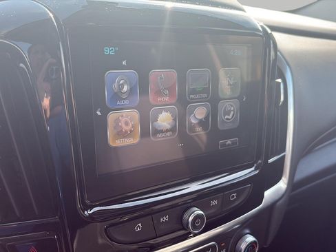 Used 2018 Chevrolet Traverse LT AWD/4WD image 18