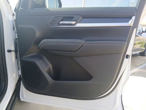 Used 2026 GMC Terrain Elevation w/ Black Edition FWD image 16