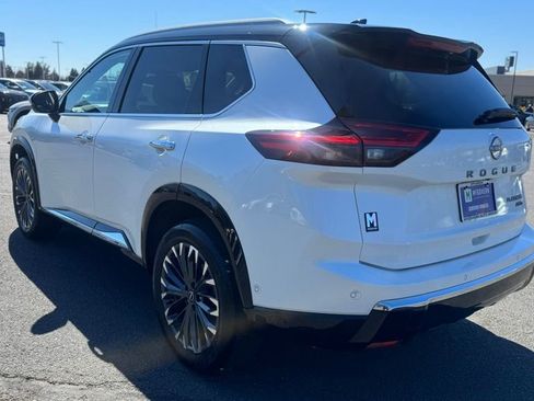 Used 2026 Nissan Rogue Platinum w/ Platinum Premium Package AWD/4WD image 5