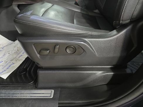 Used 2023 Chevrolet Silverado 1500 LTZ image 29