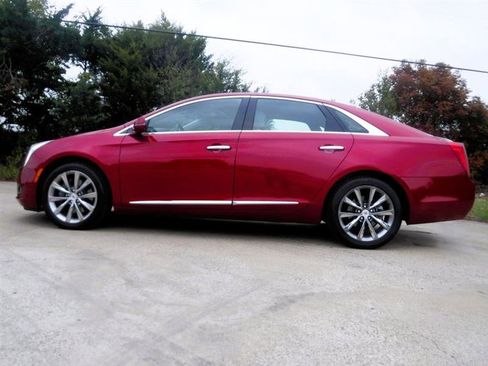 Used 2013 Cadillac XTS Base image 11