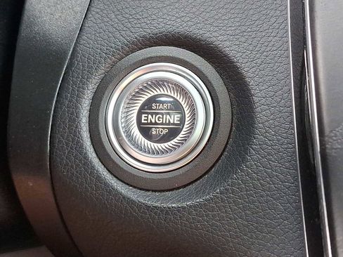 Used 2022 Mercedes-Benz GLC 300 4MATIC image 19