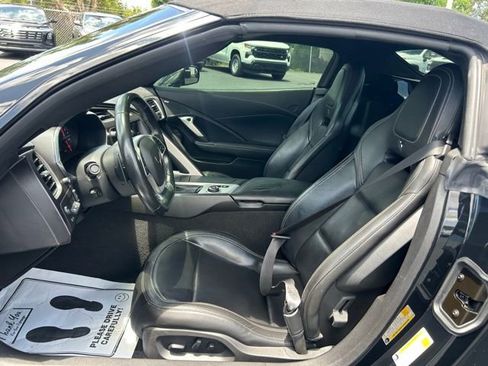 Used 2019 Chevrolet Corvette Stingray Convertible w/ 2LT Preferred Equipment Group RWD image 13